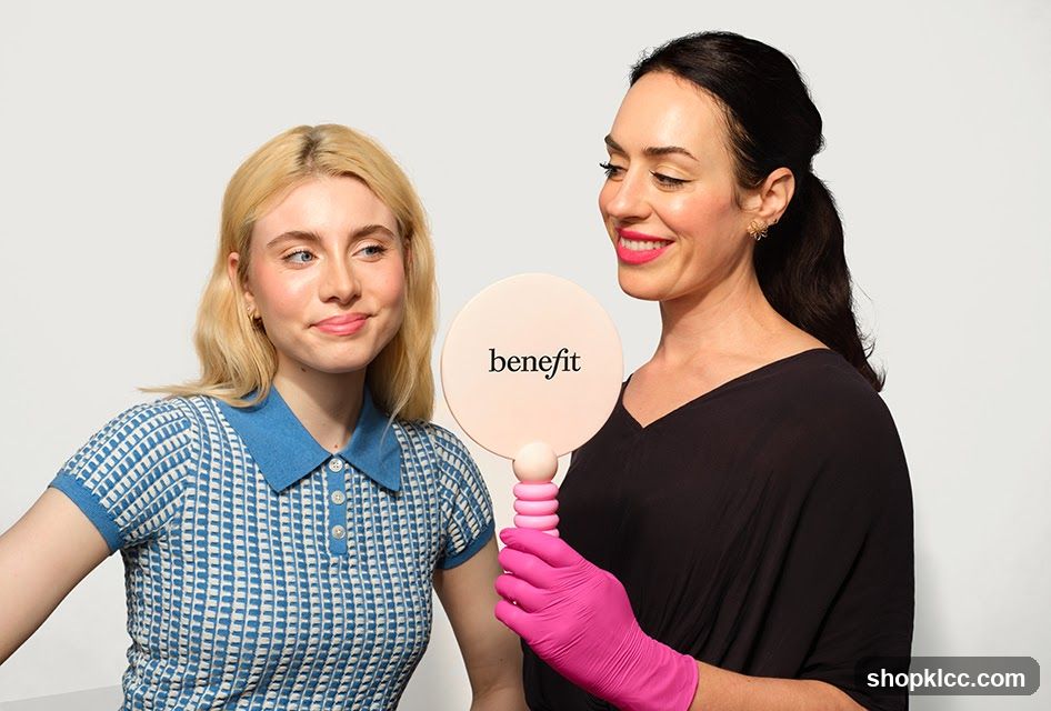 Benefit Cosmetics Brow Bar Lounge