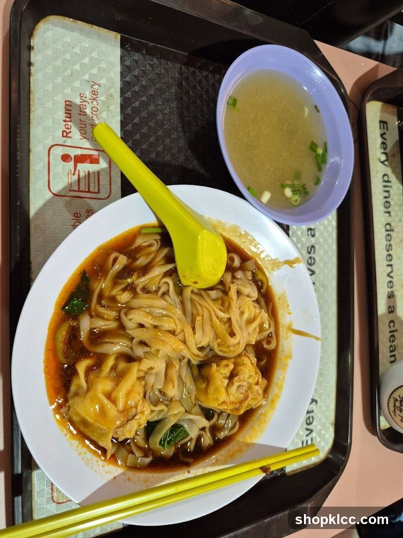 Amigo Chicken Chop Hor Fun