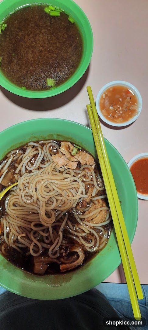 Noodles with Soup and Condiments