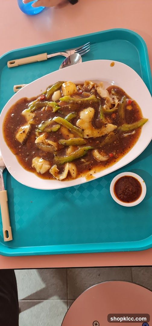 Stir-fried dish with bitter melon and fish