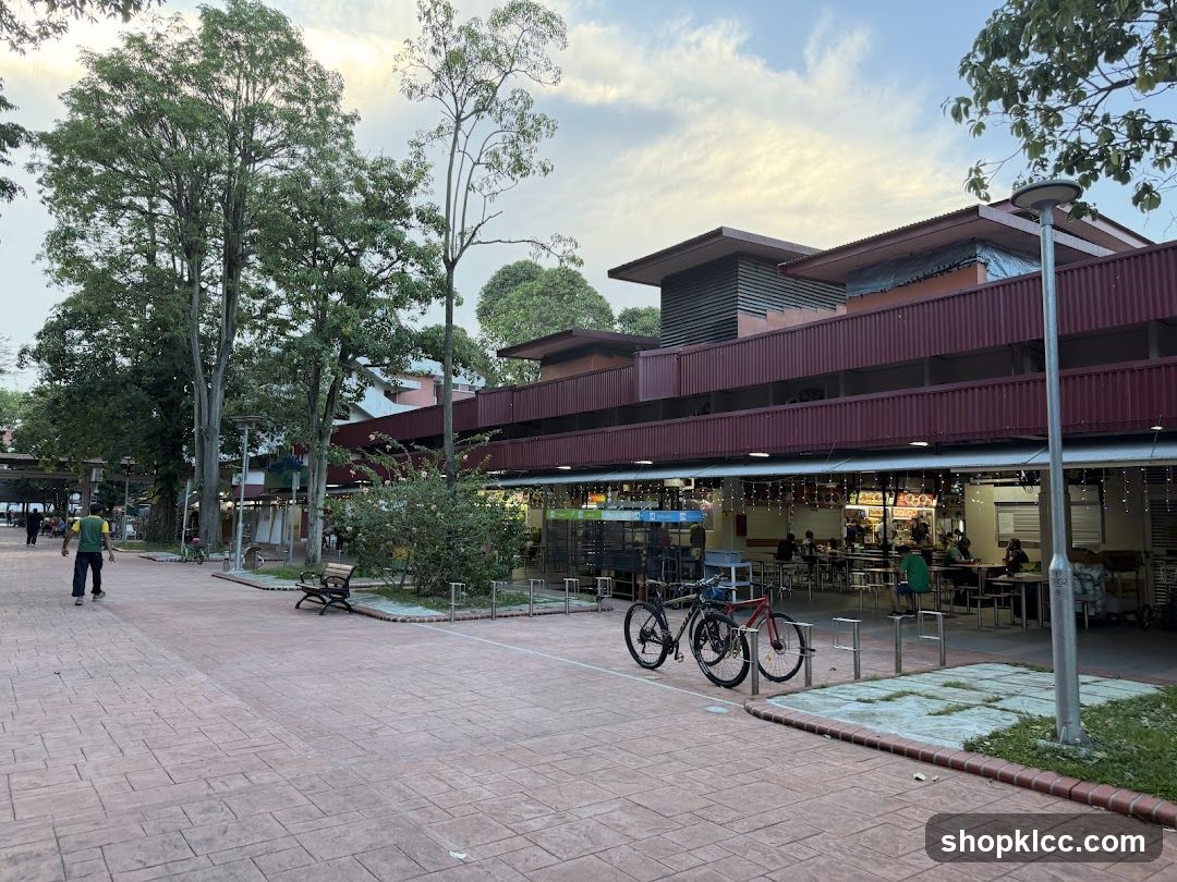 Outdoor Food Court