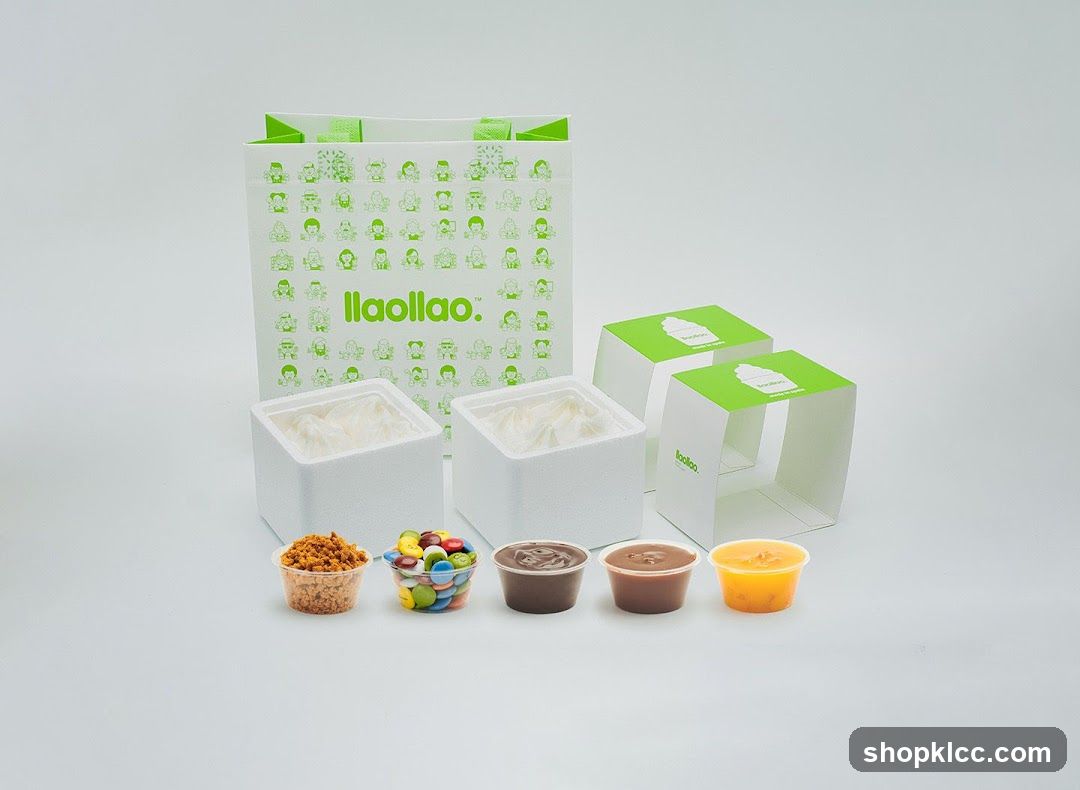 Llaollao Frozen Yogurt Takeaway Packaging