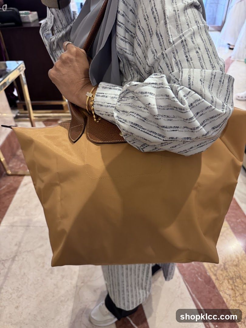 Interior Fashion Shop