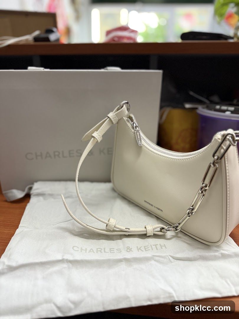 Cream Shoulder Bag with Chain Detail