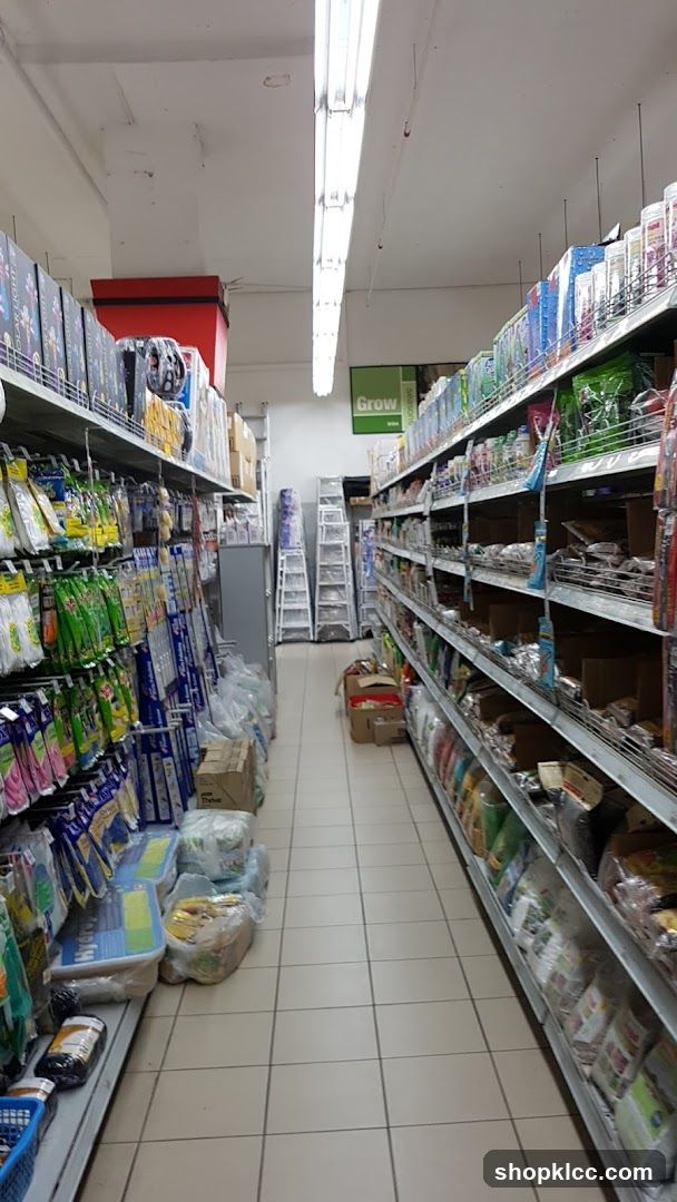 Supermarket Aisle
