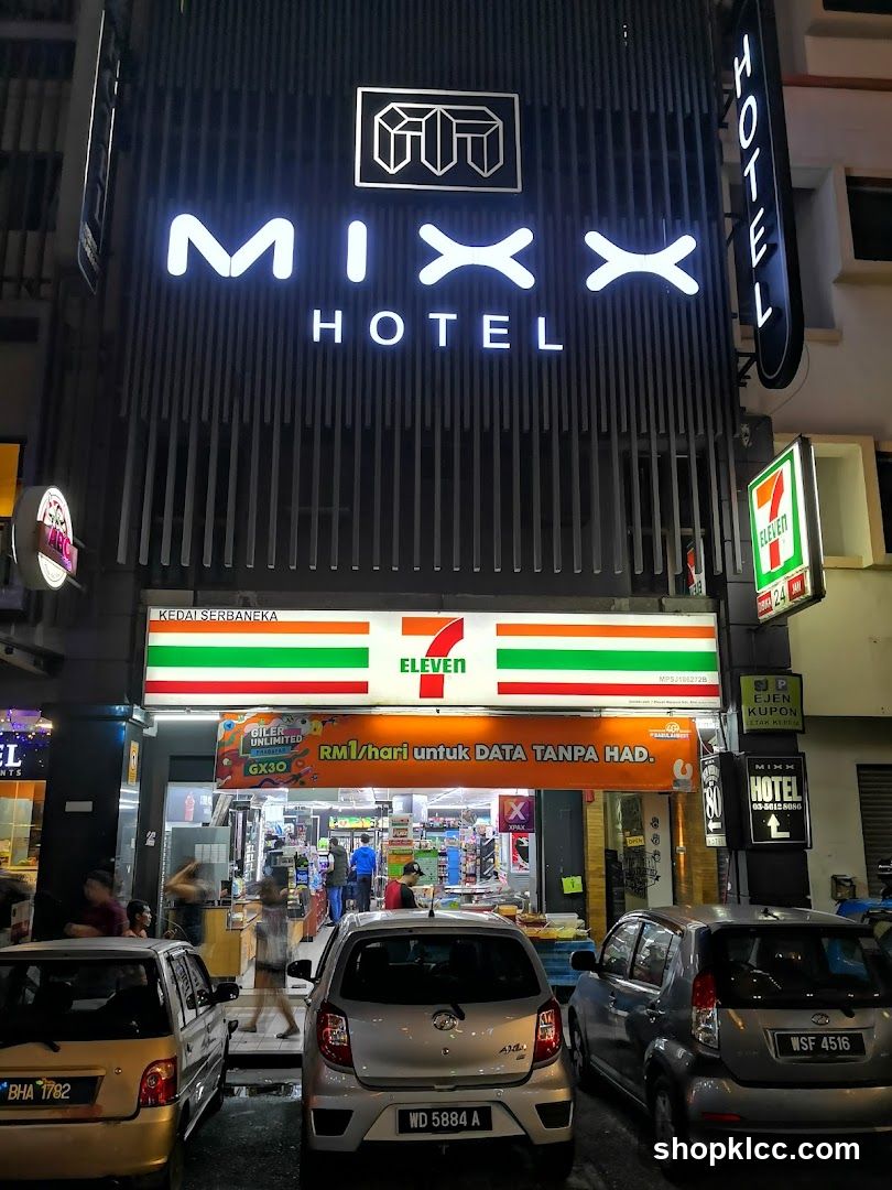 7CAFé by 7-Eleven