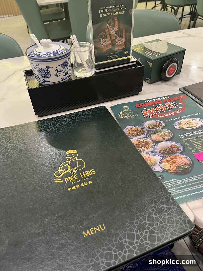 Restaurant Table Setting
