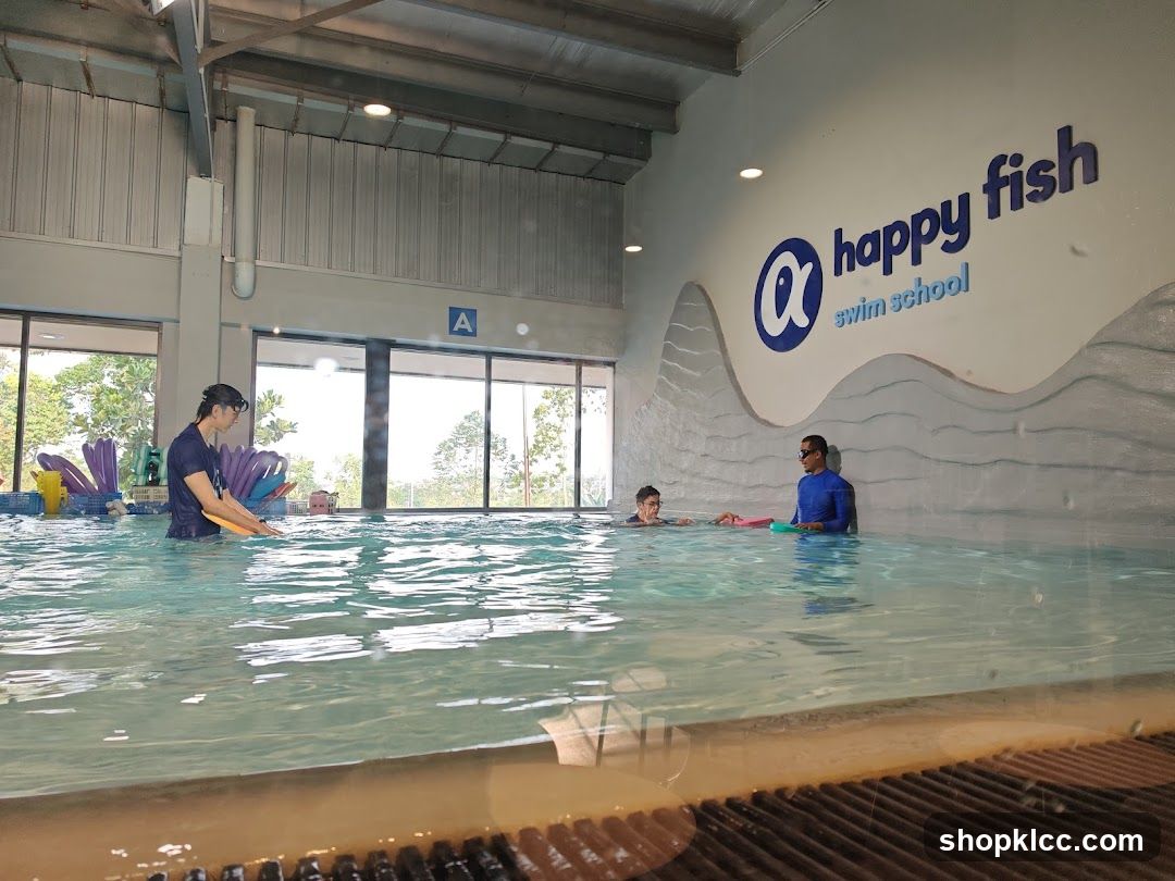 Happy Fish Swim School