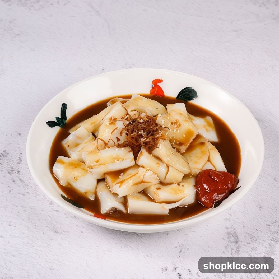 Steamed Rice Rolls with Sauce