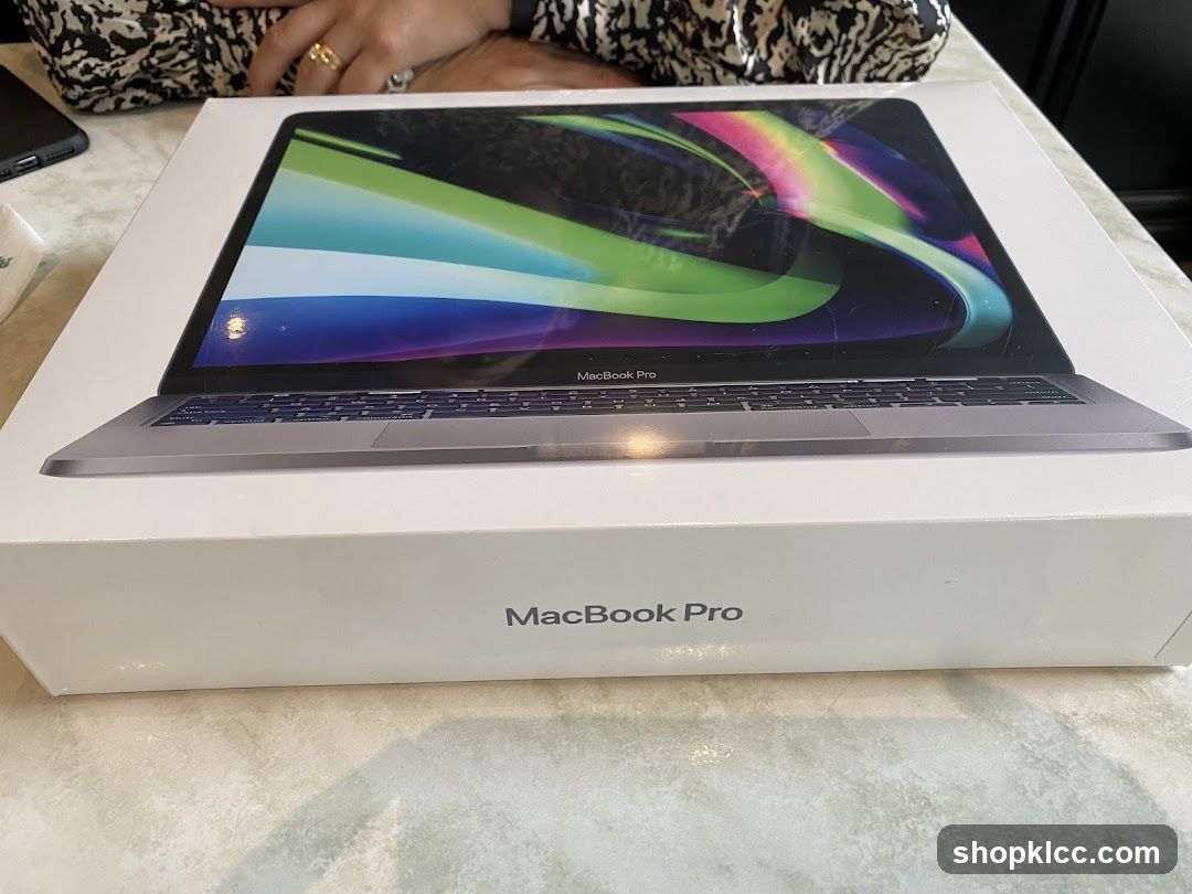 MacBook Pro Box