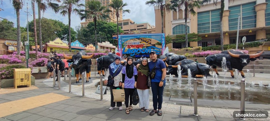 Sunway Lagoon Theme Park Entrance