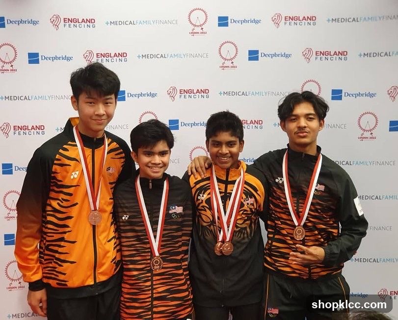 Fencing medalists