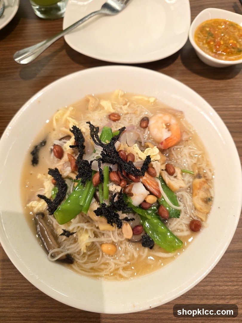 Noodles with Shrimp and Vegetables