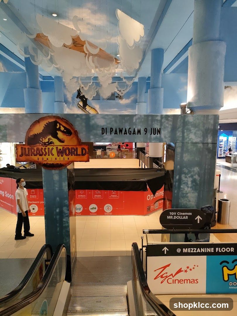 Jurassic World Dominion Advertisement