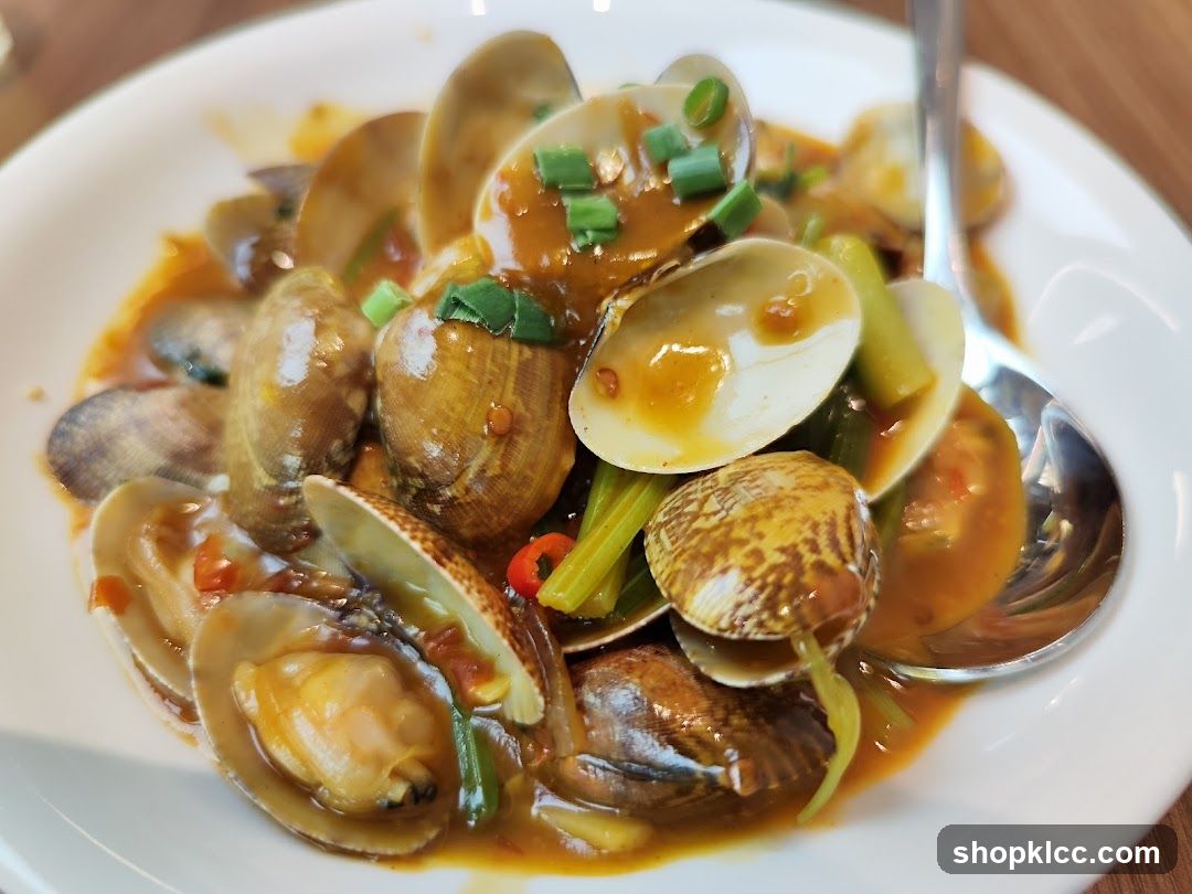 Clams in Sauce