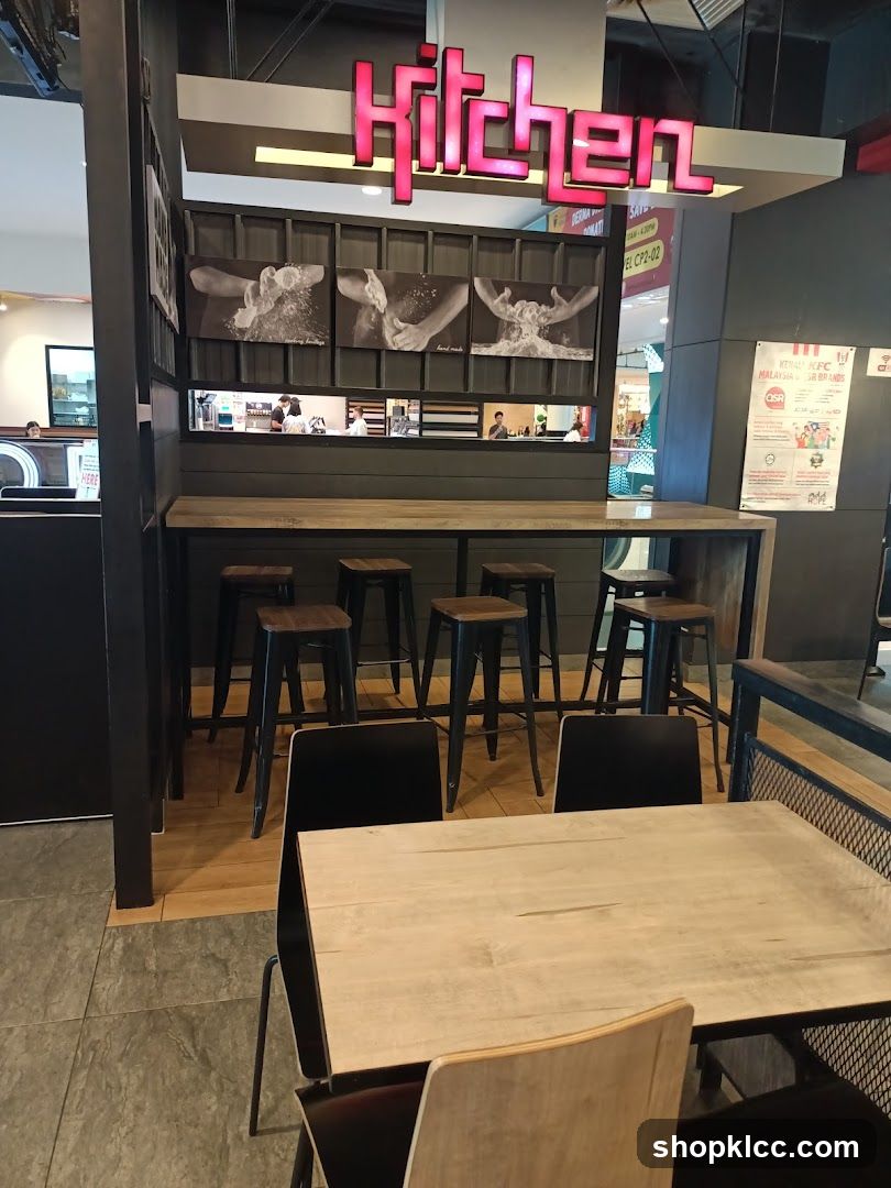 Kitchen Seating Area