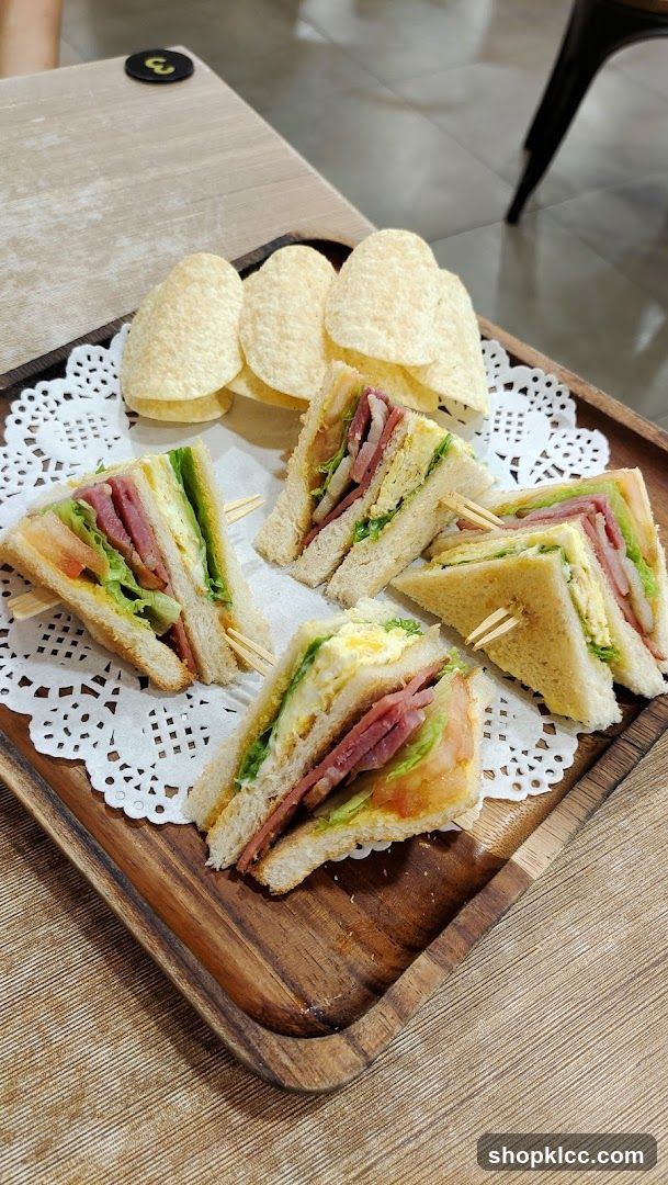 Club Sandwiches with Chips