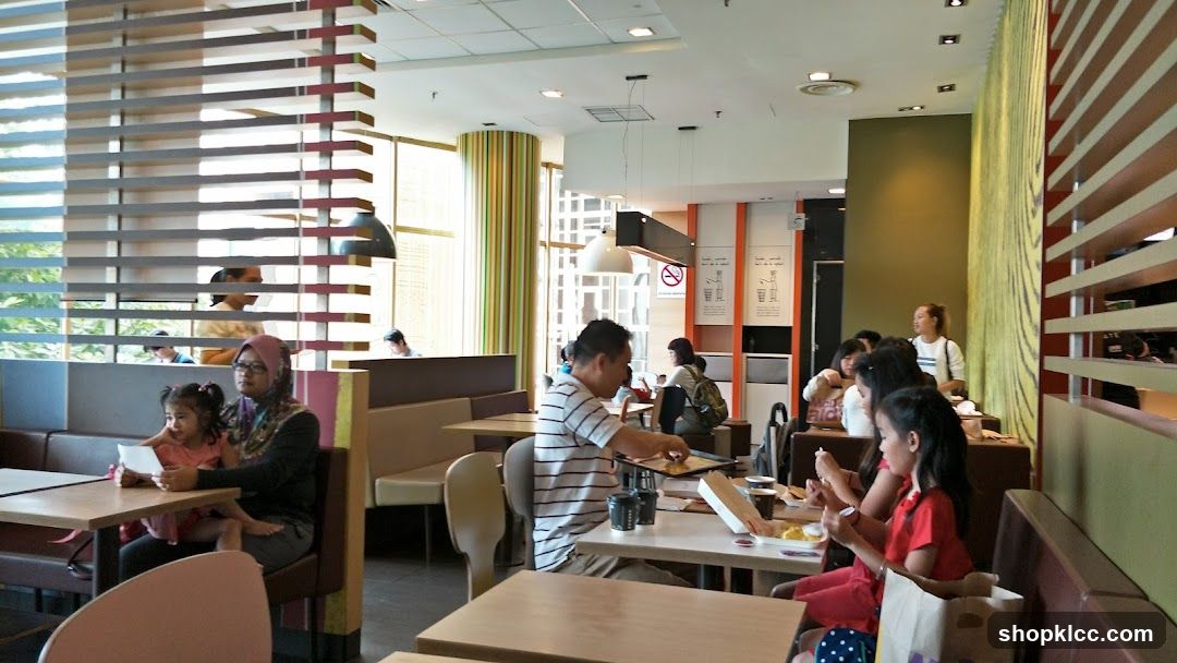 Diners in a fast-food restaurant