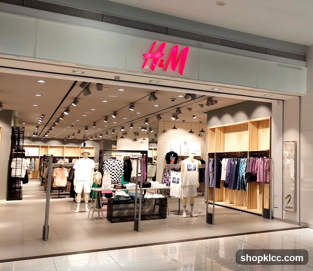 H&M Store Entrance