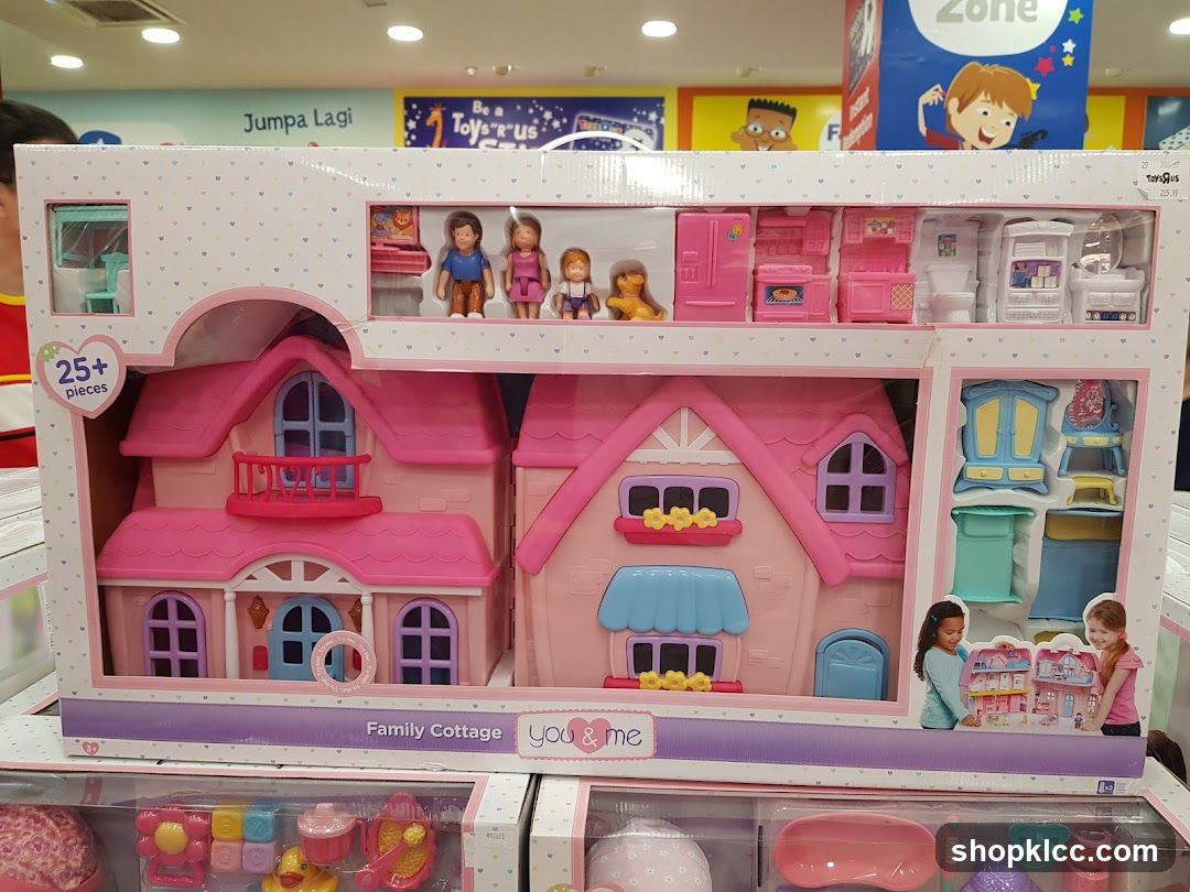 Family Cottage Toy Set