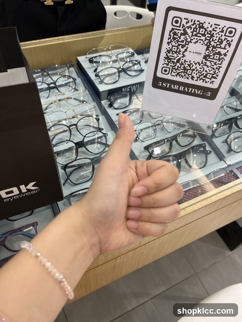 Eyewear display with QR code
