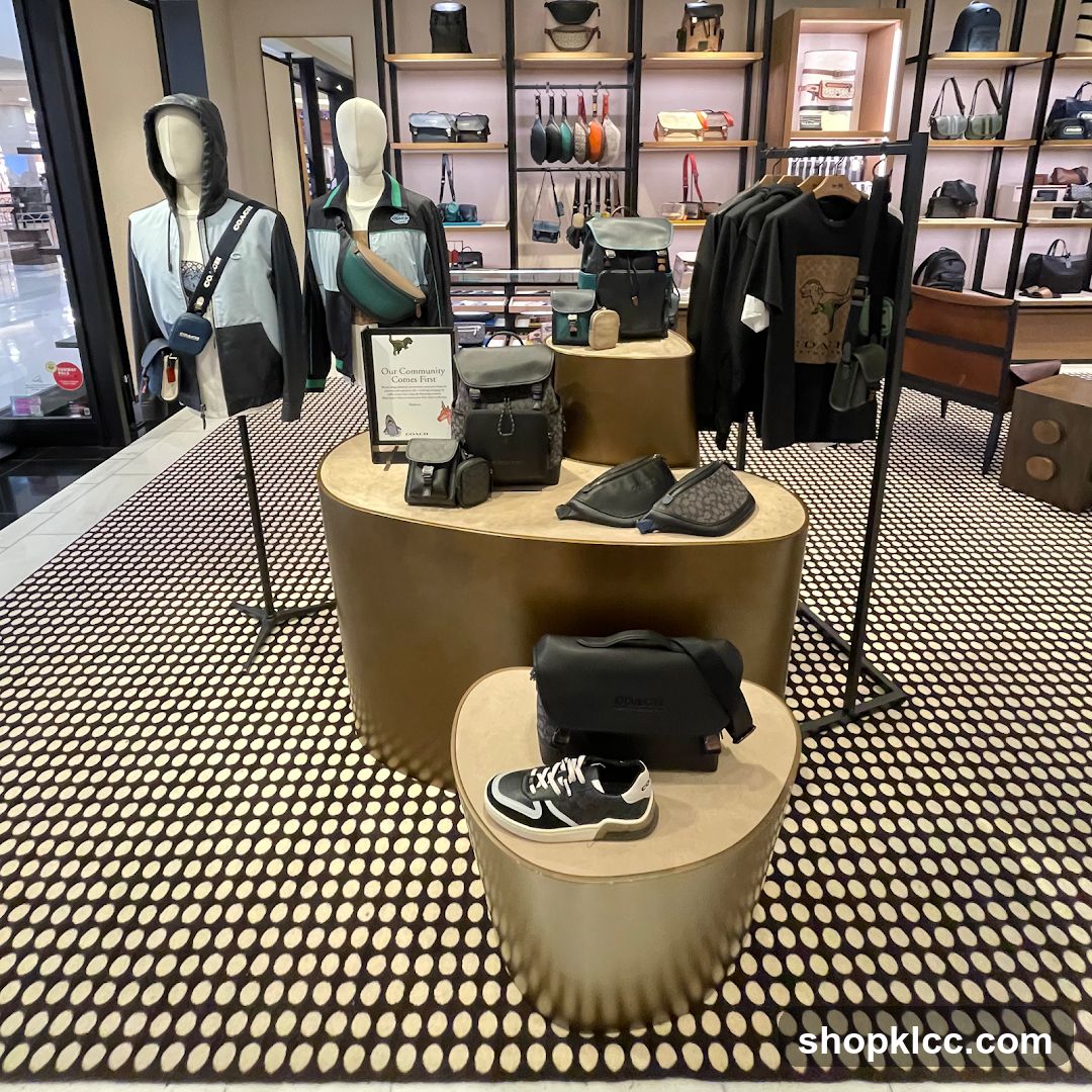 Coach Store Display