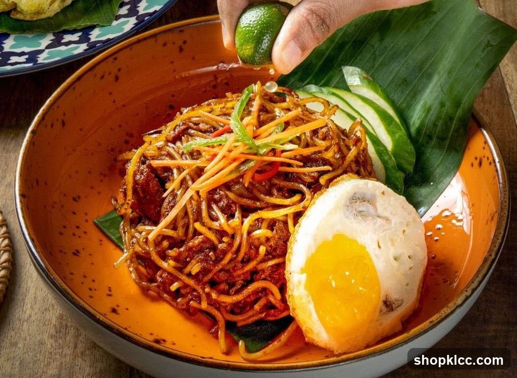 Noodles with Fried Egg