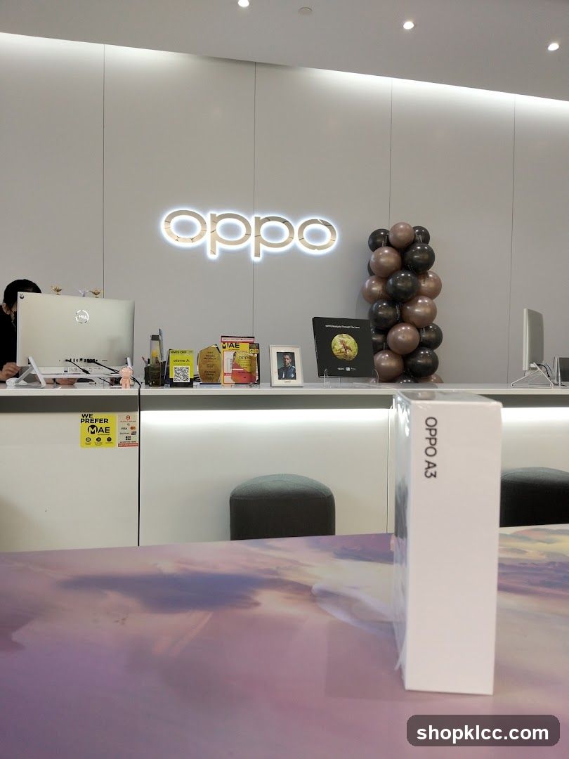 Oppo Store Interior