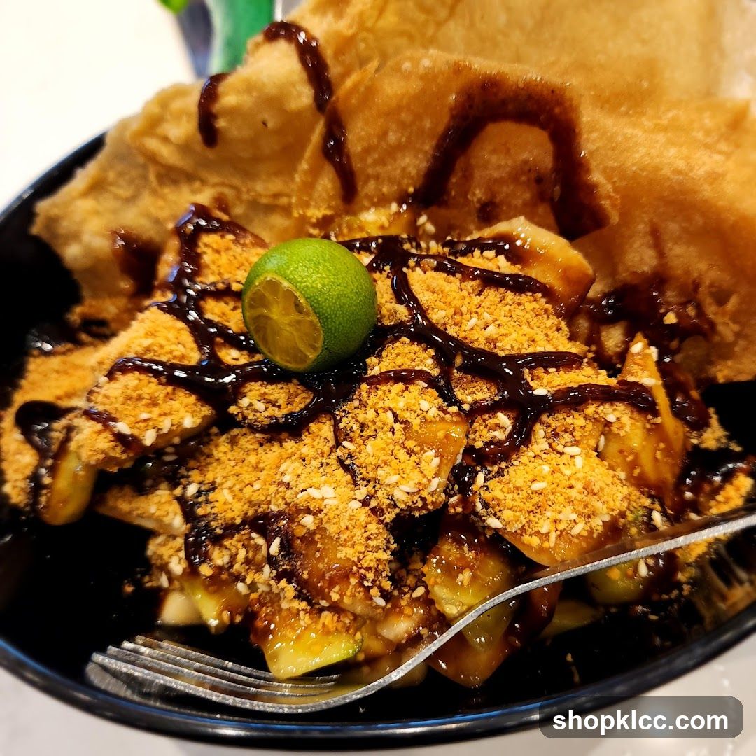 Fruit Rojak with Crispy Cracker