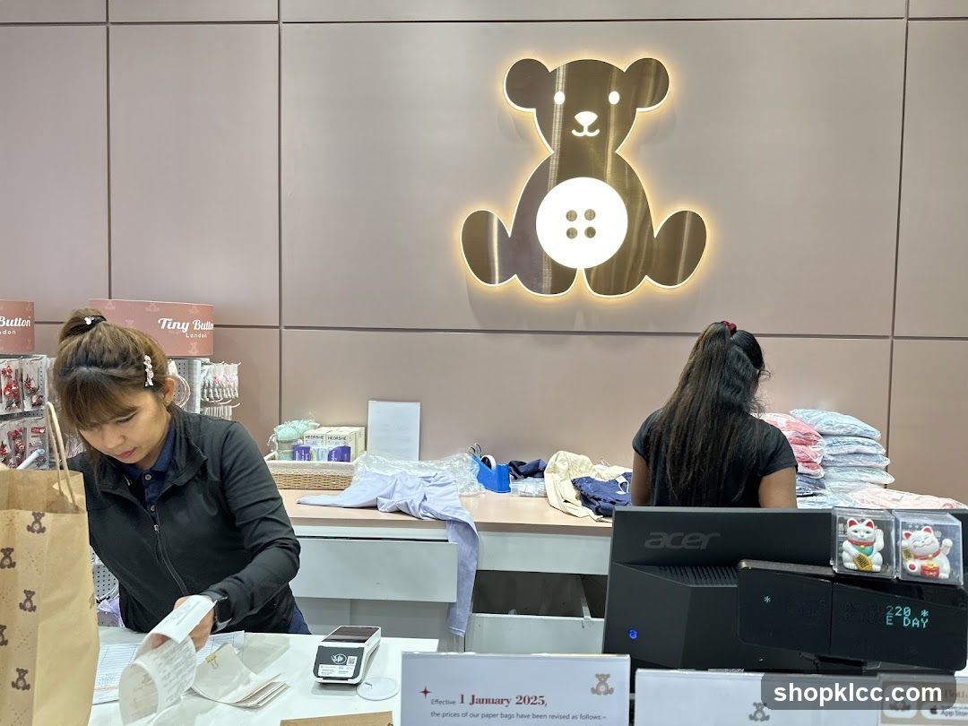 Store Counter with Staff