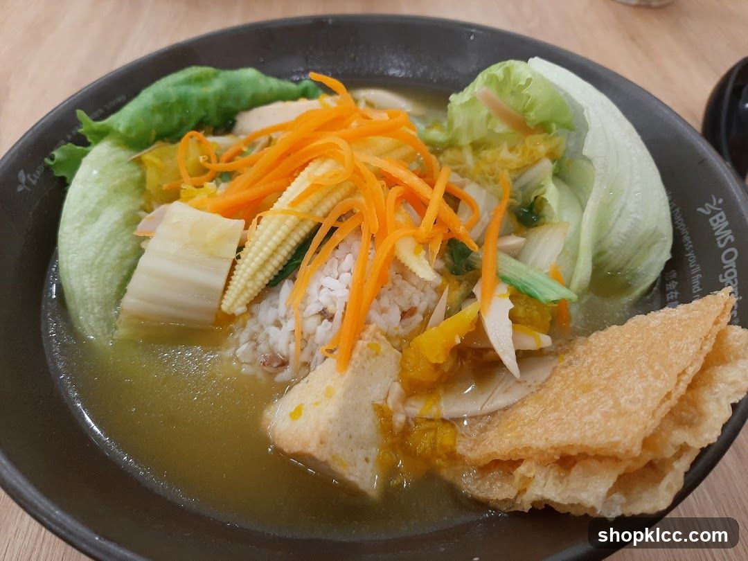 Rice bowl with vegetables and broth