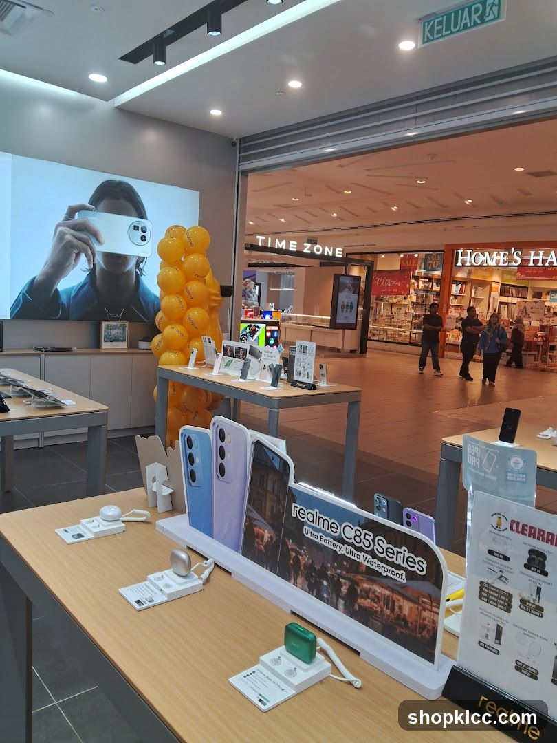 Realme Store Display