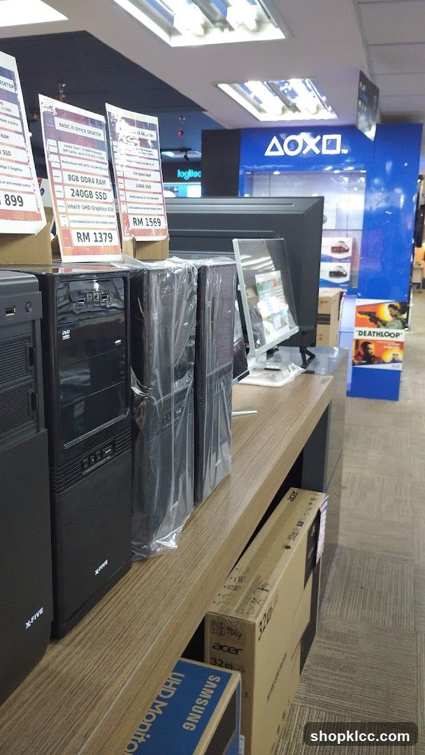 Computer Store Display
