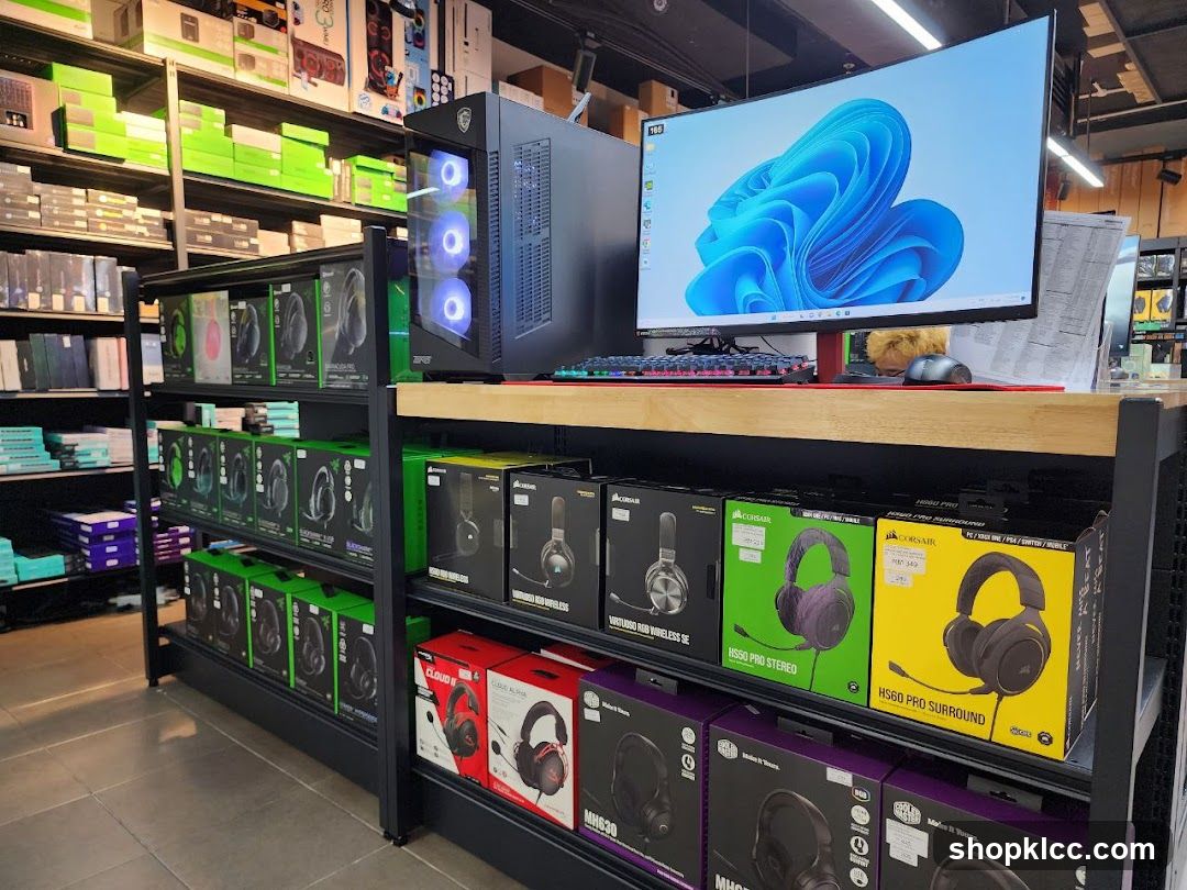 Computer Store Display
