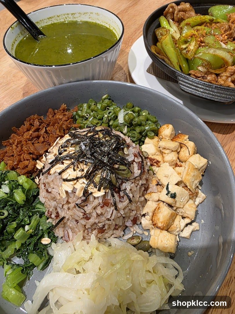 Healthy Rice Bowl with Tofu and Vegetables