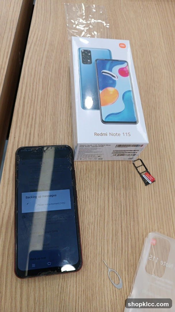 Redmi Note 11S Box and Phone