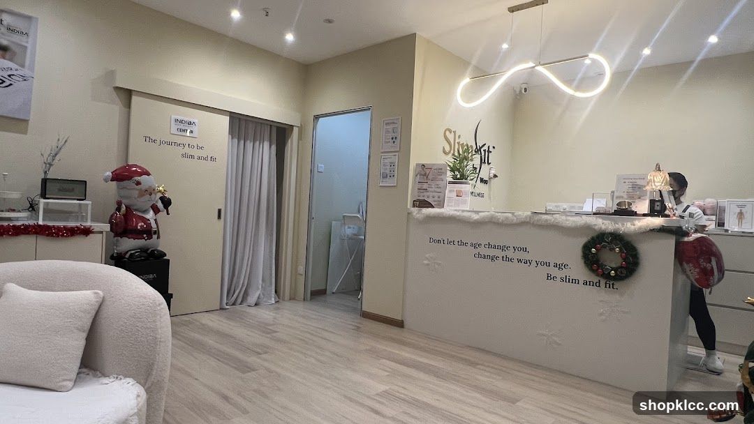 Slimming and Wellness Center Reception