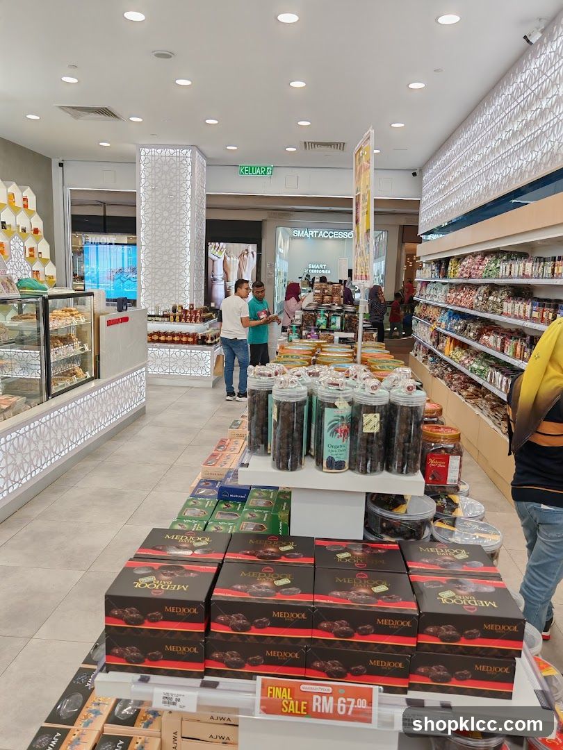 Date and Food Store
