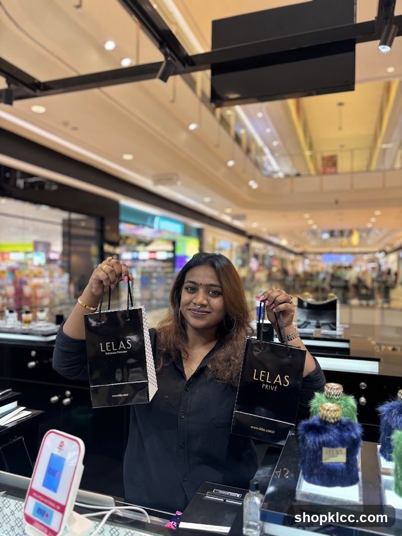 Woman holding shopping bags