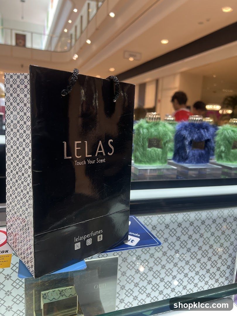 Lelas Perfume Bag