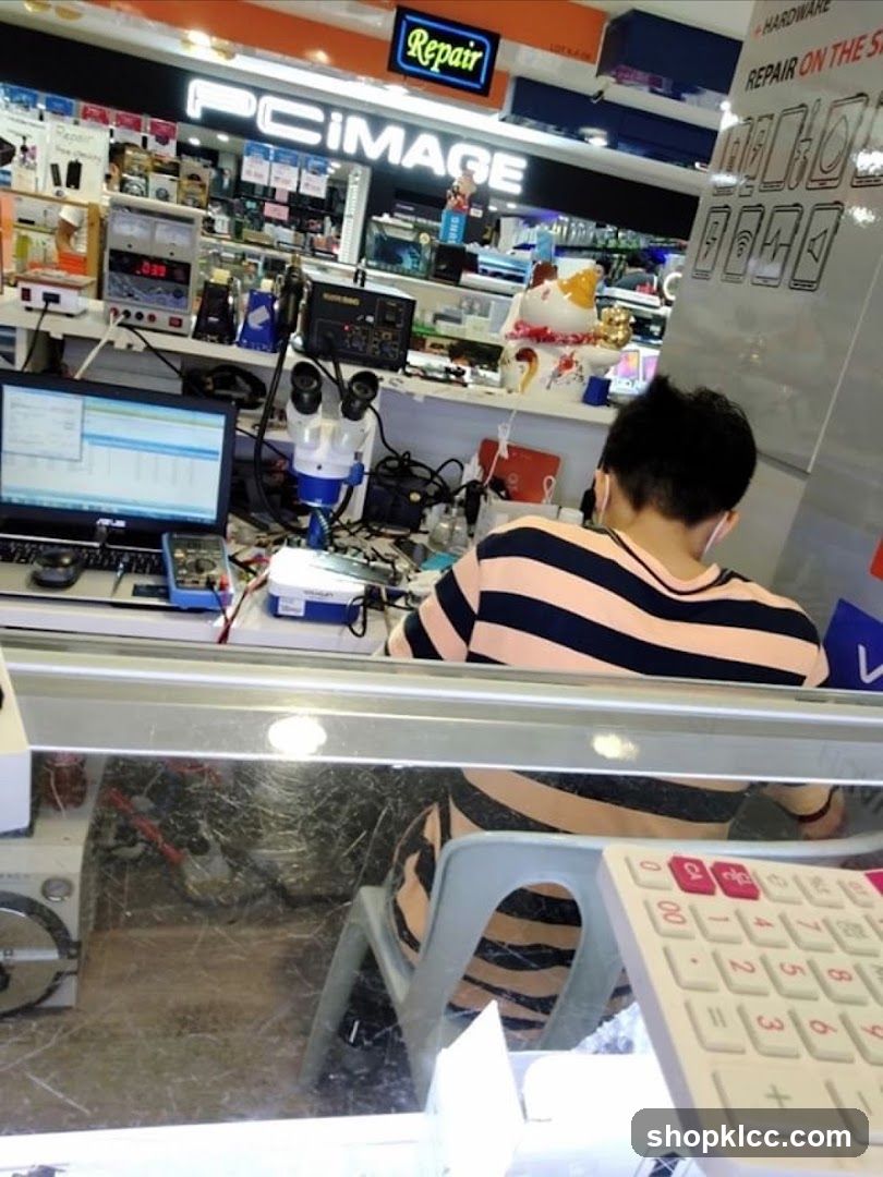 Electronics Repair Shop