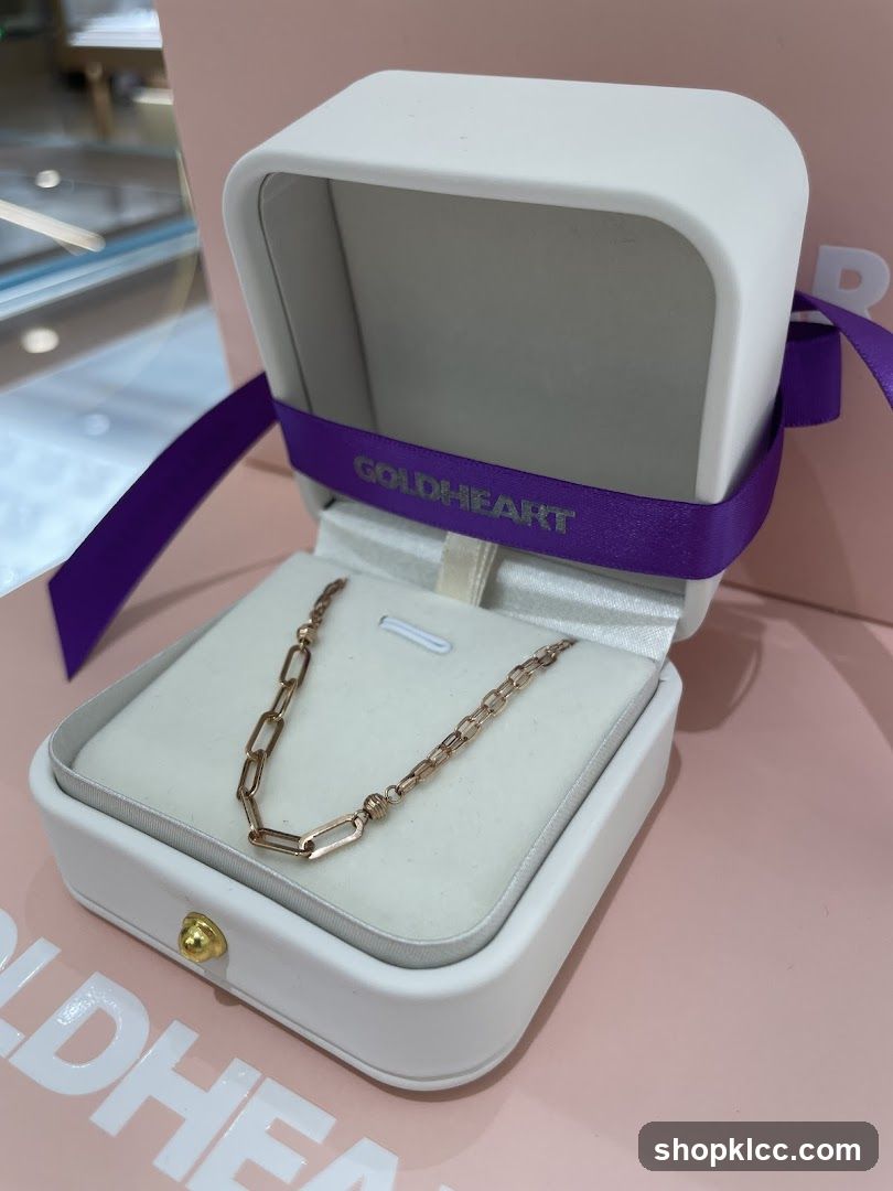 Goldheart Necklace in a Box