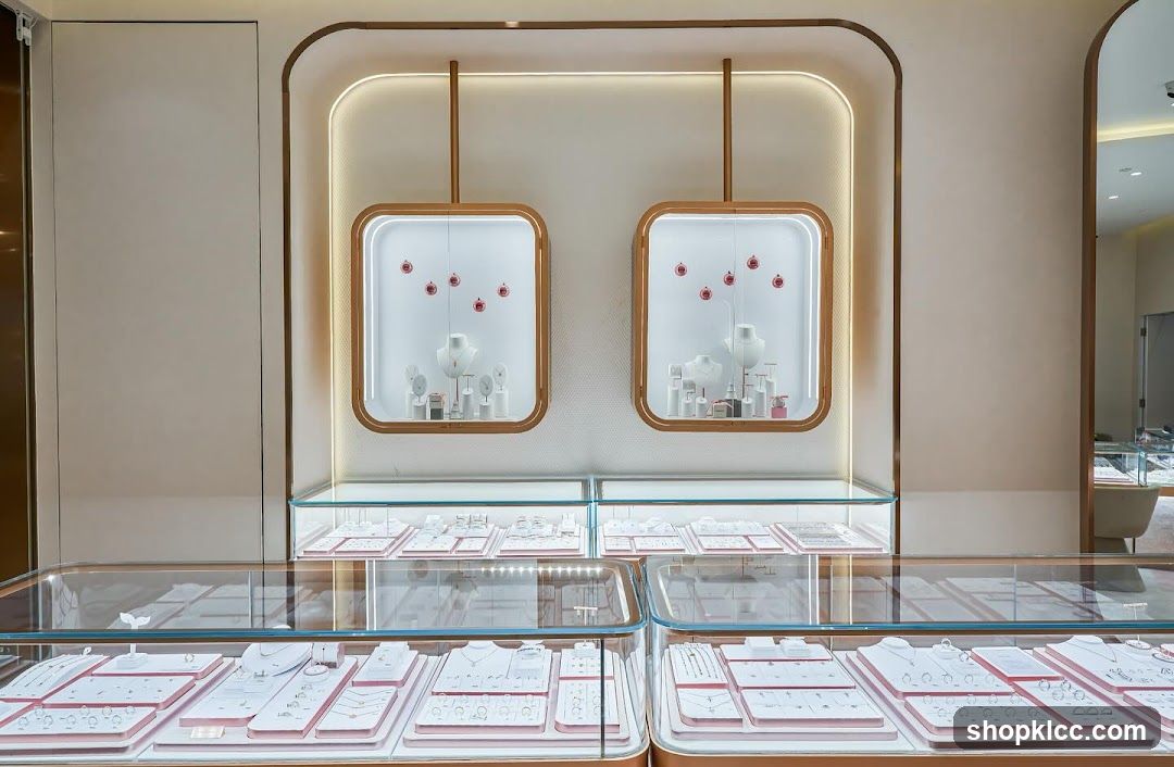Jewelry Store Display
