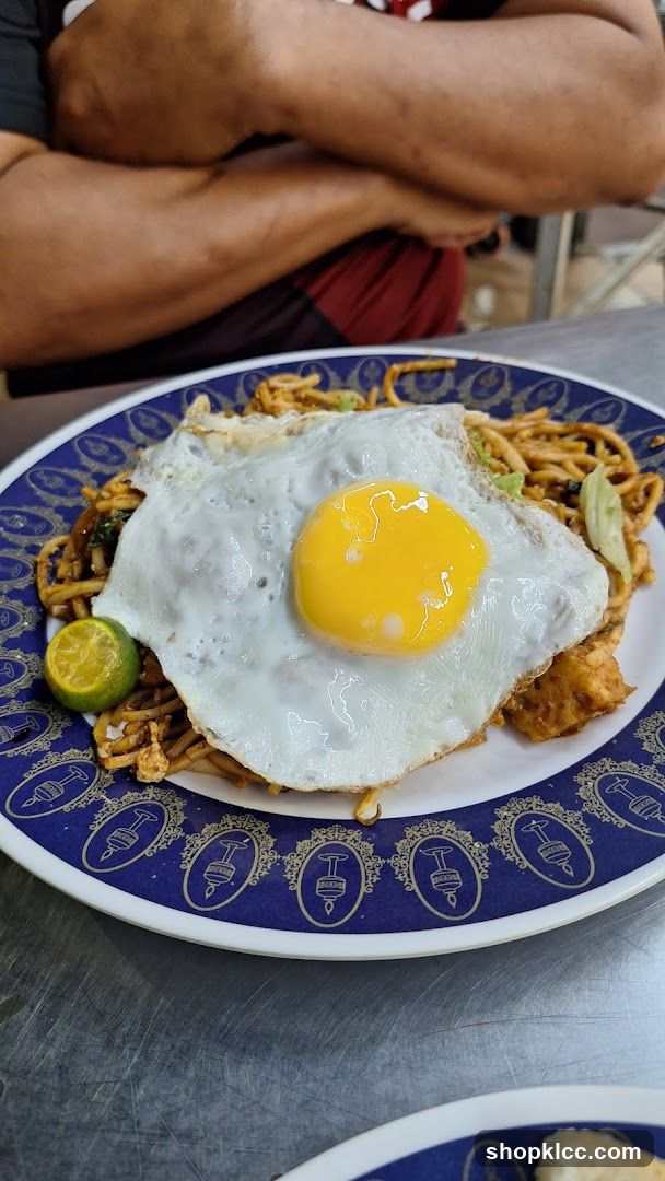 Noodles with Fried Egg