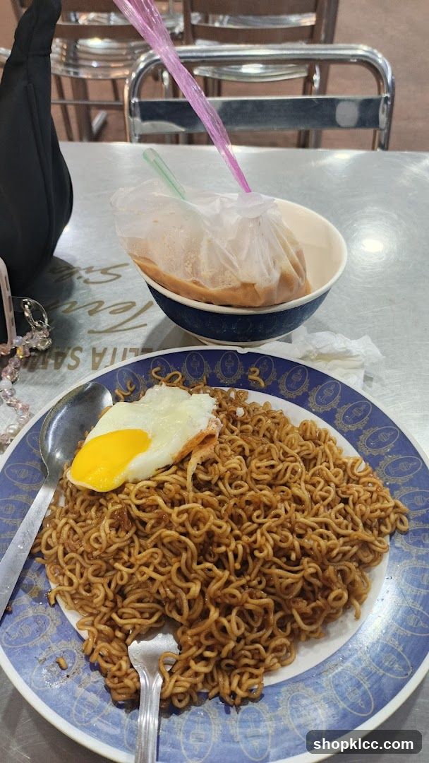 Noodles with Fried Egg