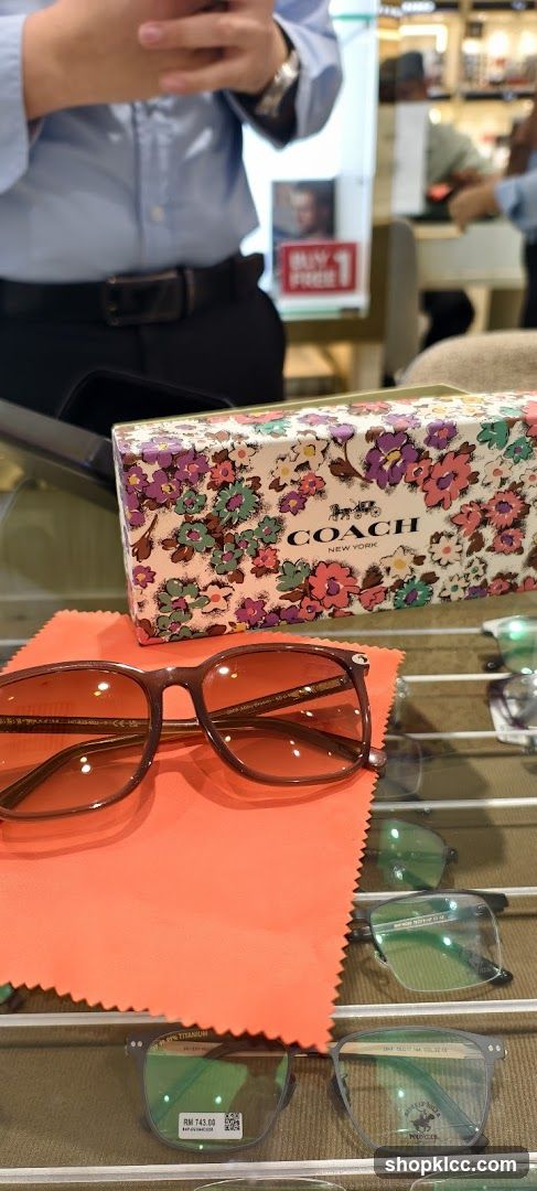 Eyewear Display