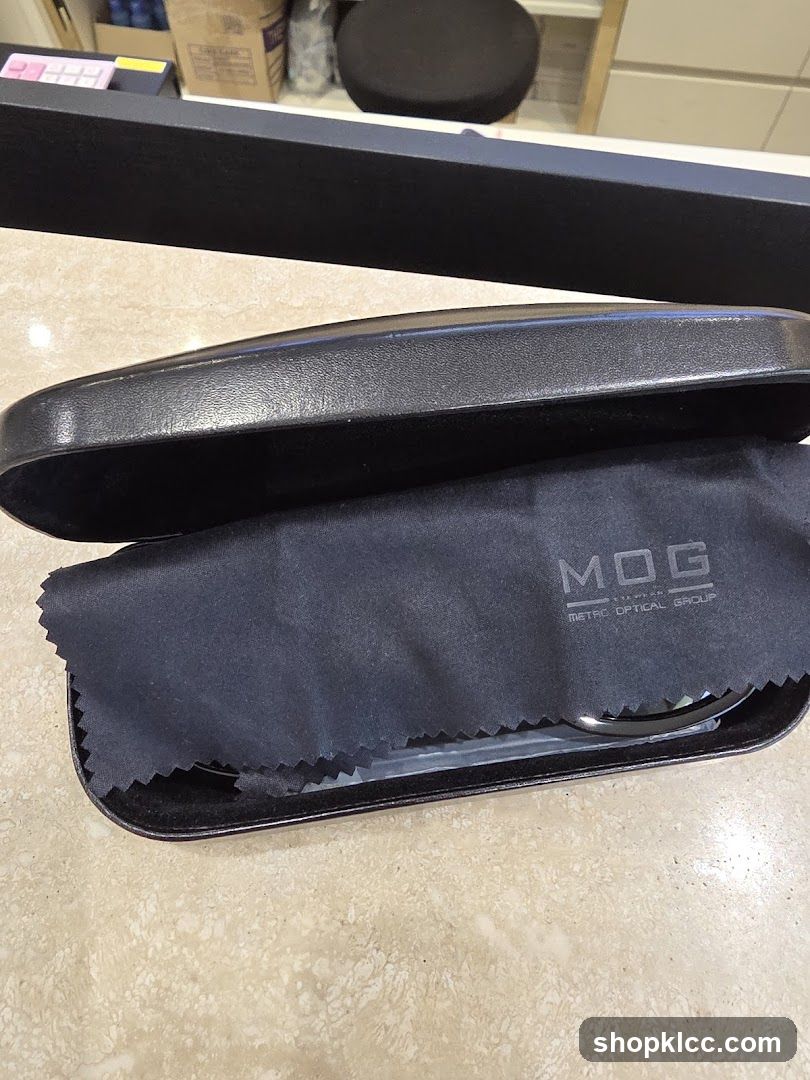 Eyeglass Case and Cleaning Cloth