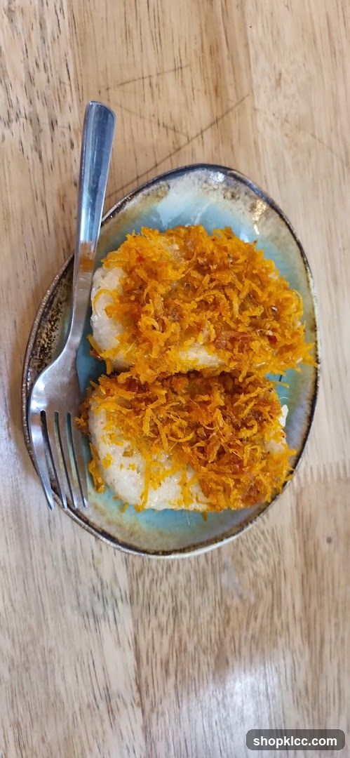 Sweet Sticky Rice with Toppings