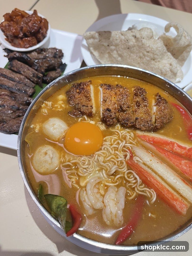 Noodle Soup with Side Dishes