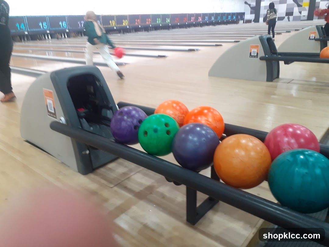Bowling Alley with Balls